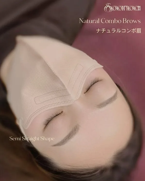 SOONOA ナチュラルコンボ眉の施術の様子