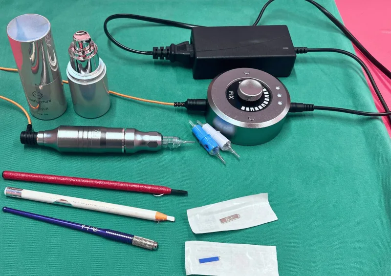 アートメイクの機器一式