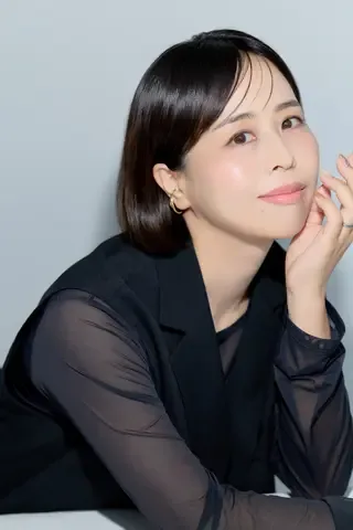 安達 ちえ